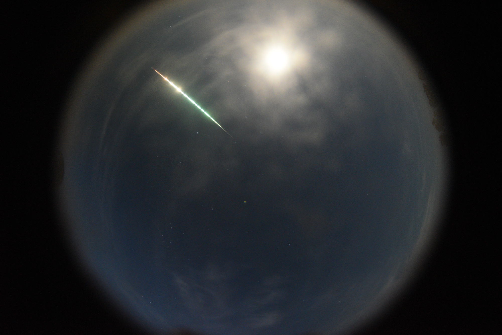 All-sky photo of the fireball captured by the Boorowa camera system.
